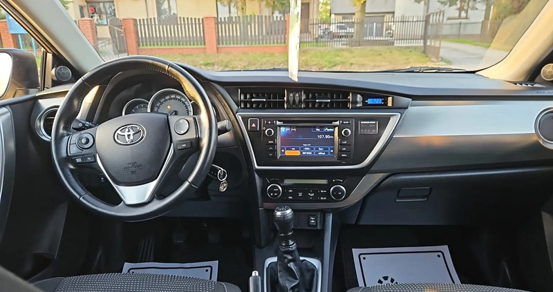 Toyota Auris cena 34900 przebieg: 225000, rok produkcji 2013 z Libiąż małe 232